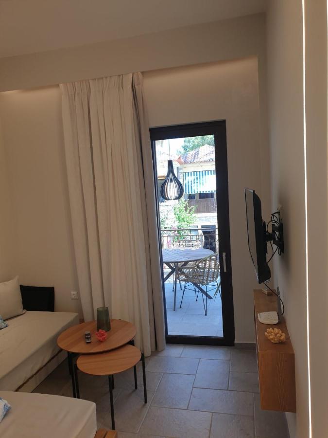 Vista Al Mare Luxury Apartments 지아로바 외부 사진