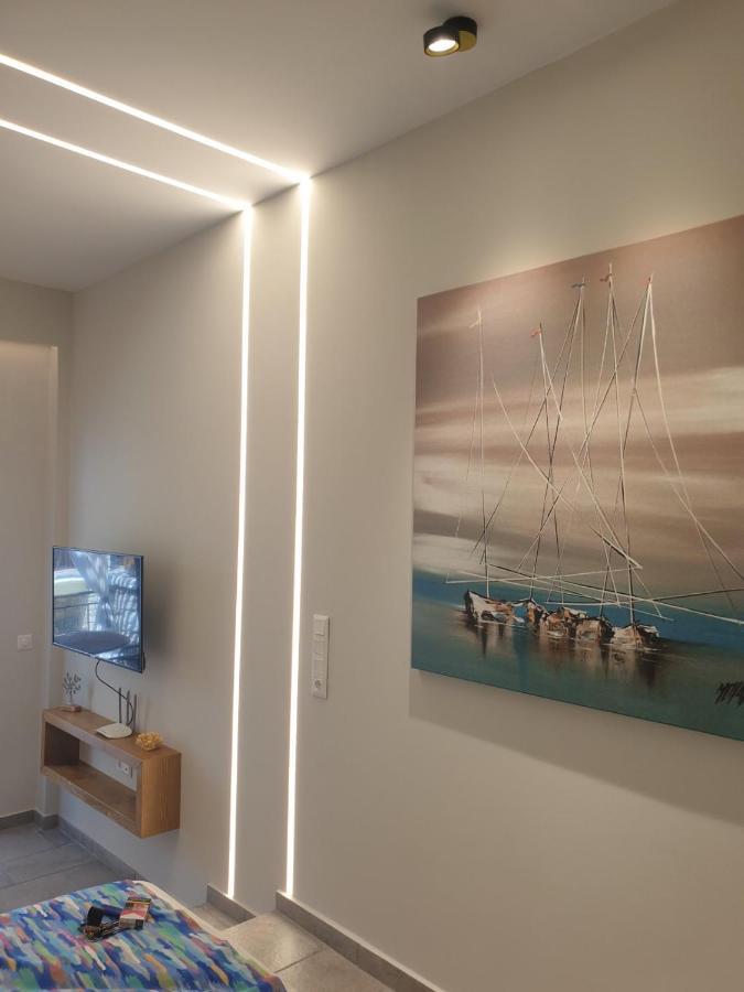 Vista Al Mare Luxury Apartments 지아로바 외부 사진