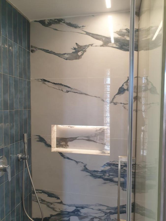 Vista Al Mare Luxury Apartments 지아로바 외부 사진