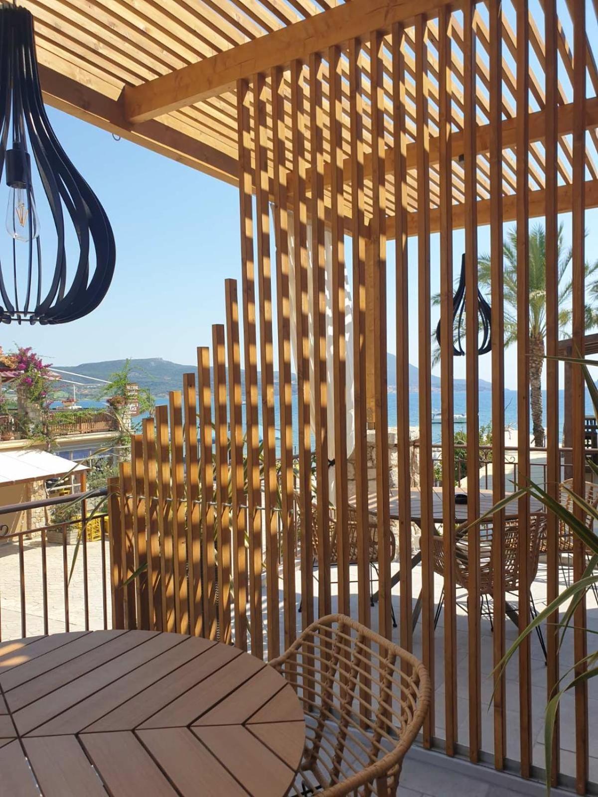 Vista Al Mare Luxury Apartments 지아로바 외부 사진